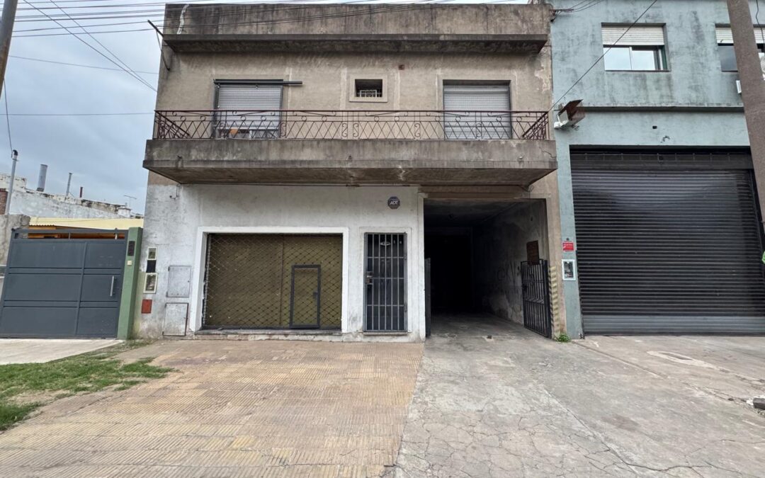 Vivienda con galpón Saavedra
